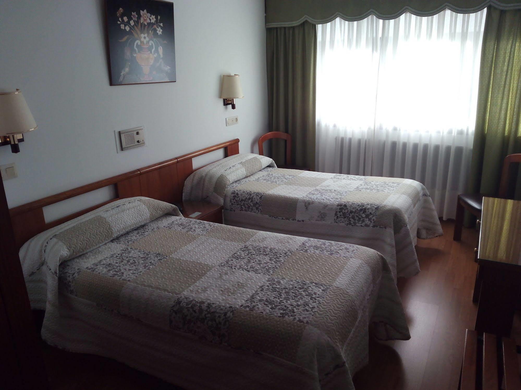 Hostal Palas A Coruña Kültér fotó
